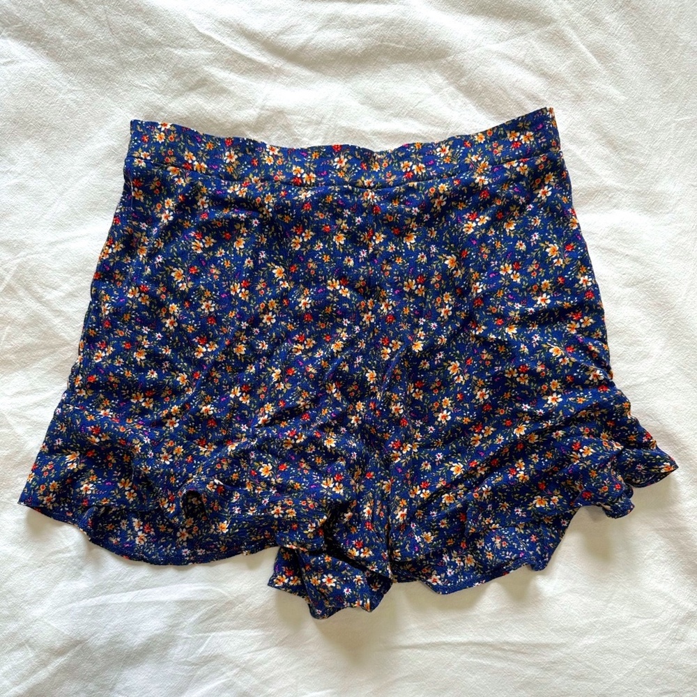 American Eagle Retro High Waisted Floral Soft Short S